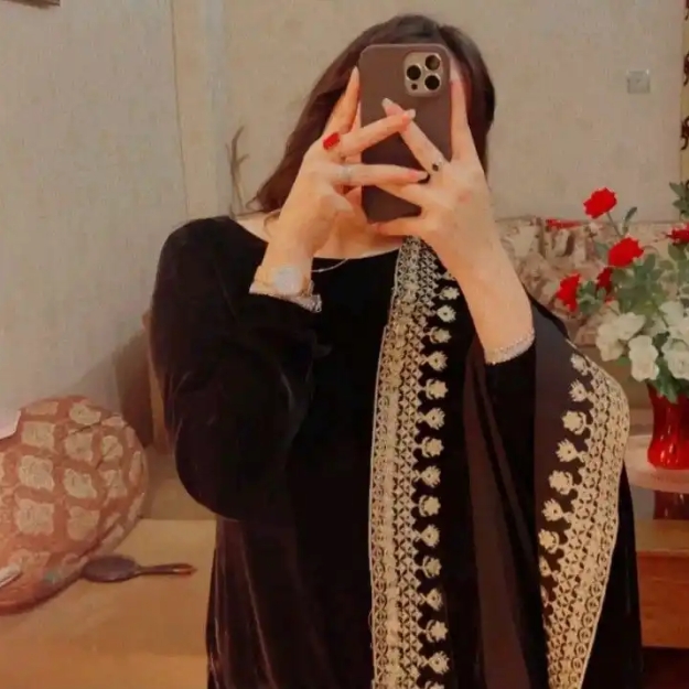 black dress hidden face dpz