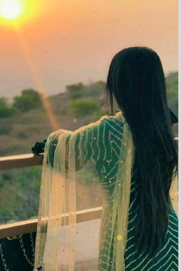 cute girl pic hidden face