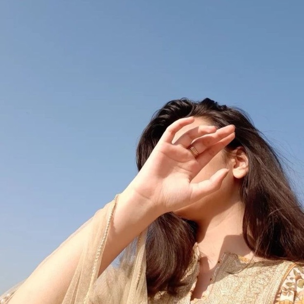 instagram hidden face pose