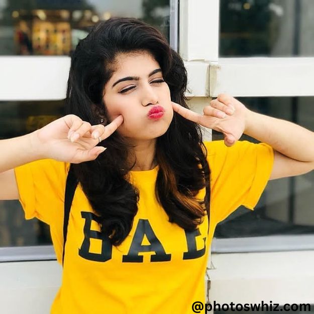 cute single girl dp
