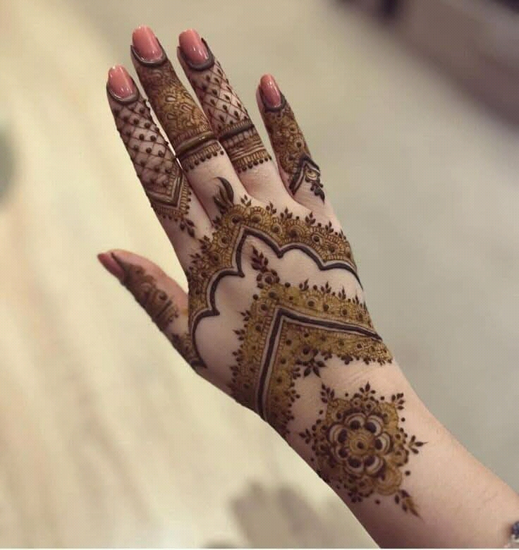 finger chain mehndi design