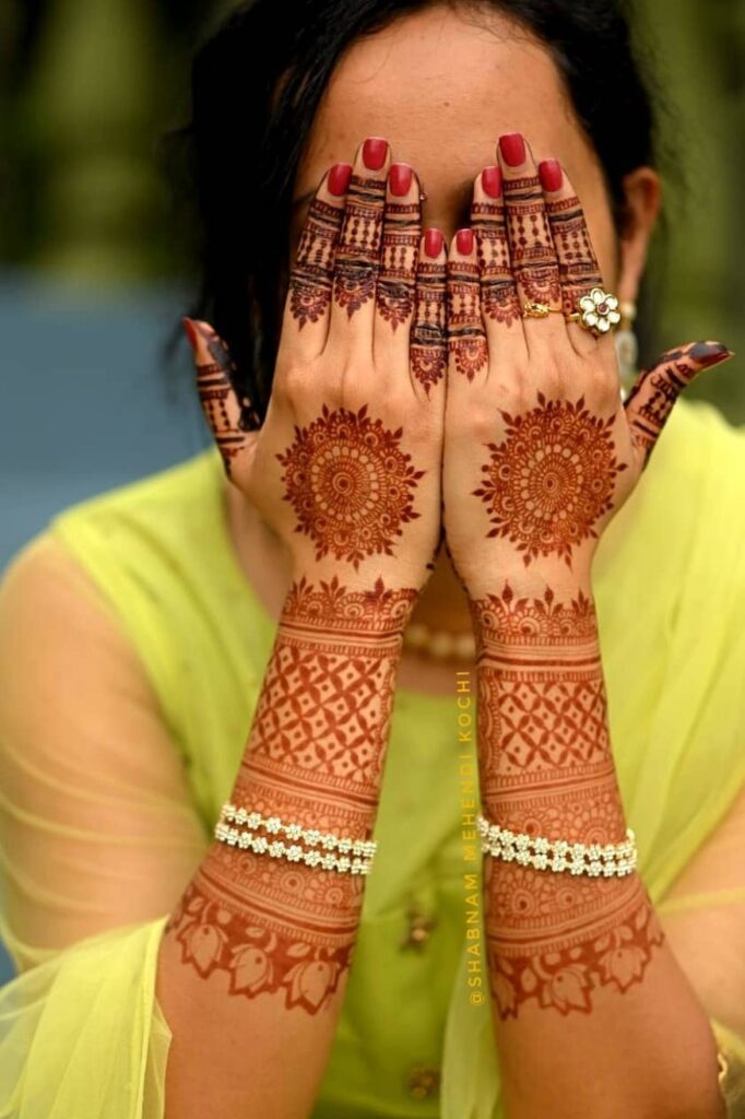 modern mandala mehndi design