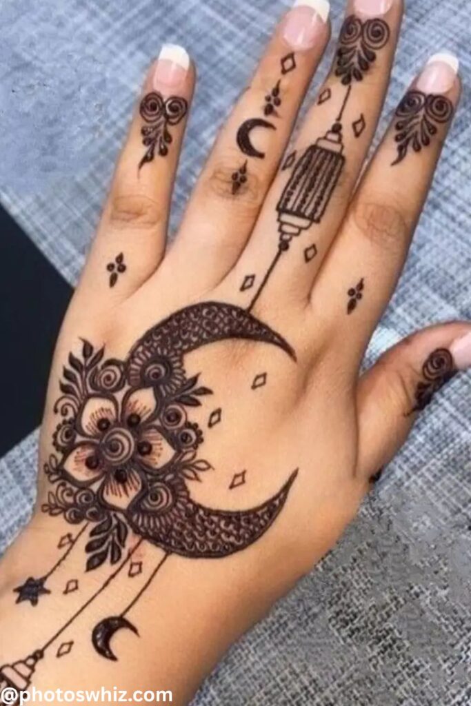 pakistani chand mehndi design