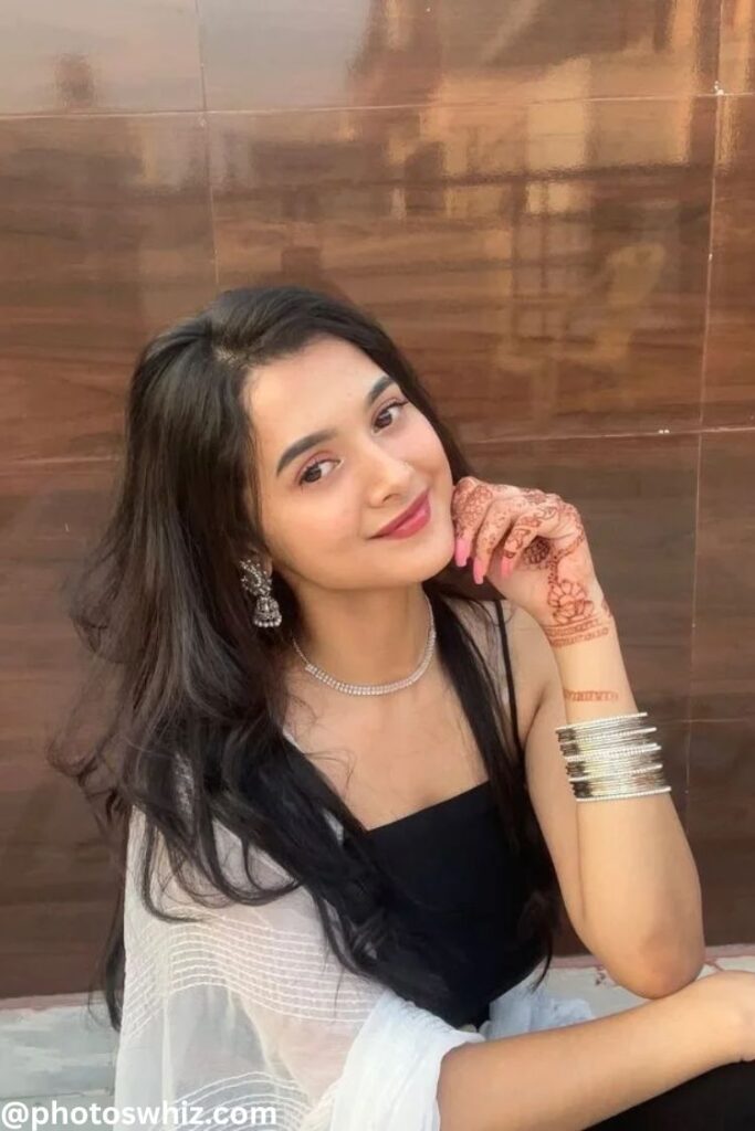 cute girl dp