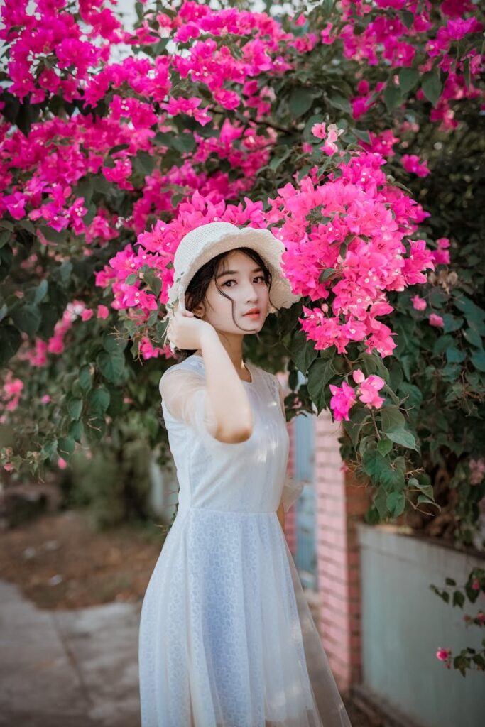 cute whatsapp dp girl