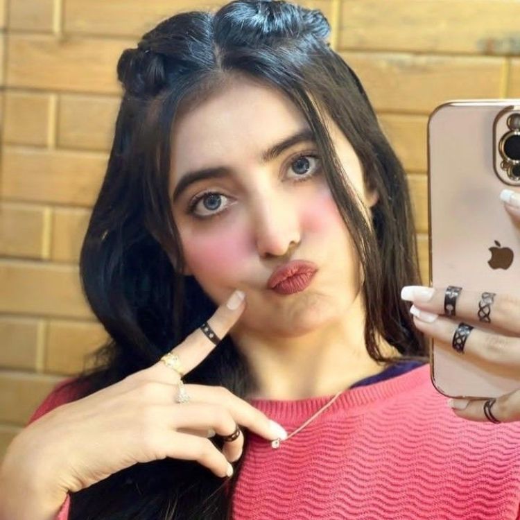 New Cute Dp for Girls