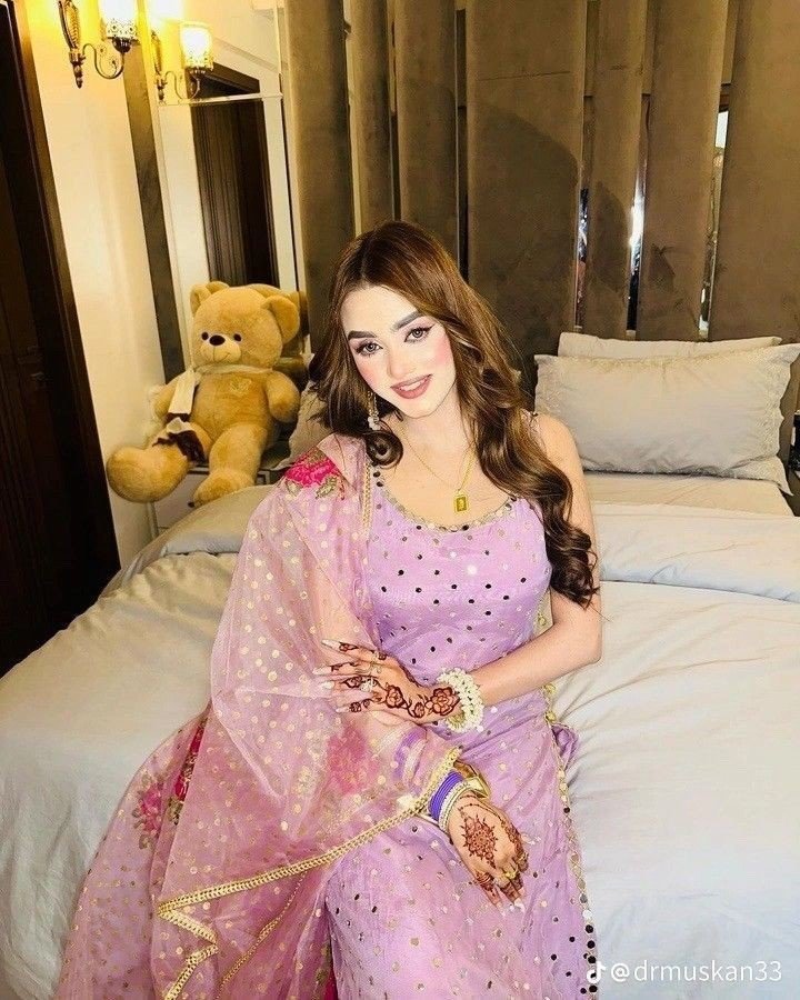 cute profile picture girl