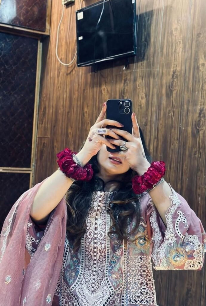 cute girl pic for dp